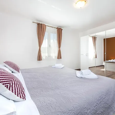 Zaneto Apartman Rovinjsko Selo